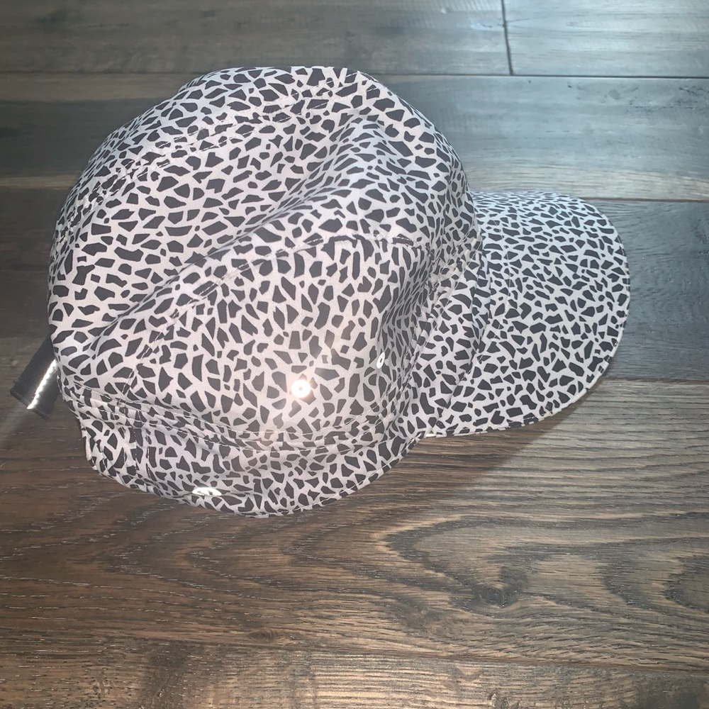 Lululemon Running Hat